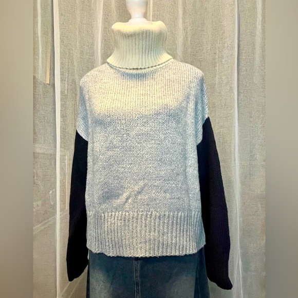 Twik colour block turtleneck sweater, shades of blue and ivory, Medium - Picture 1 of 5